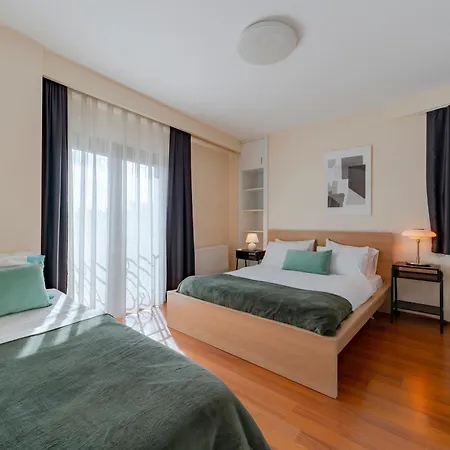 With Bosphurs View *