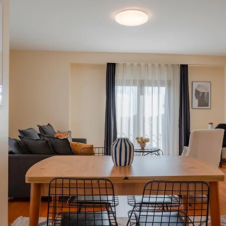 With Bosphurs View Apartment