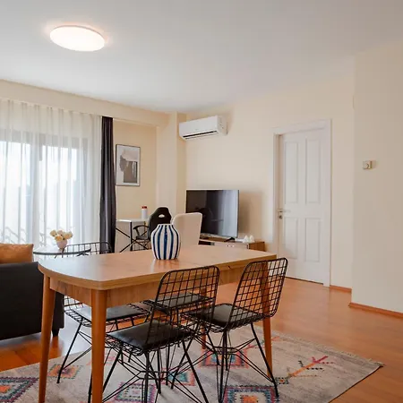 With Bosphurs View Apartment Istanbul