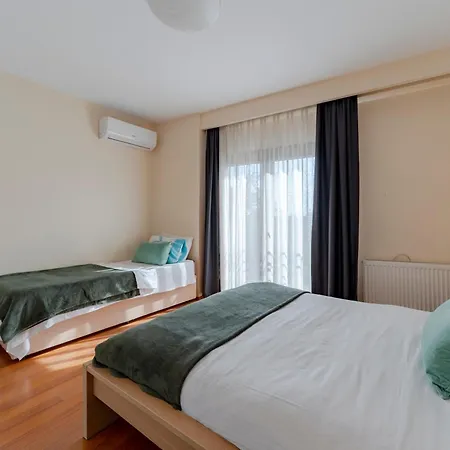 With Bosphurs View Apartment *